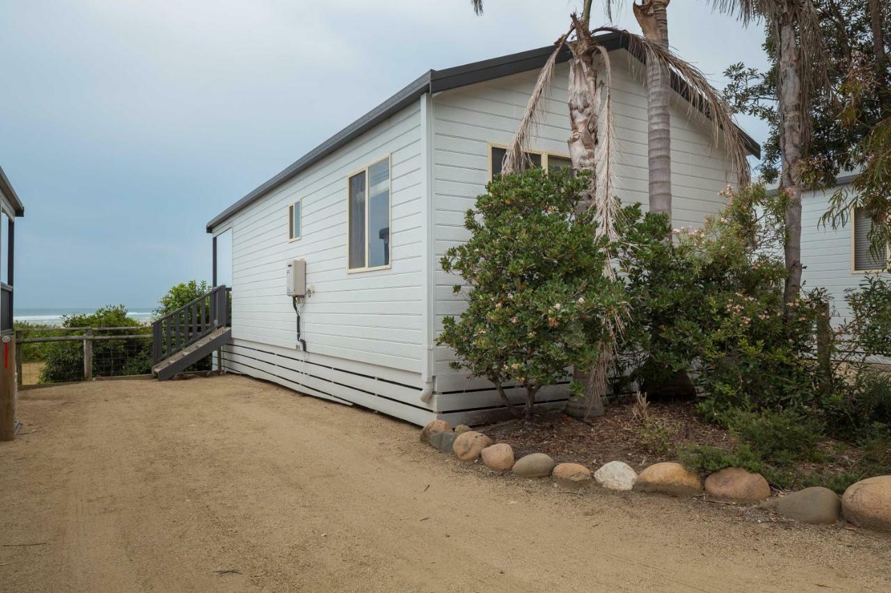 Tuross Beach Cabins & Campsites Tuross Heads Exterior photo